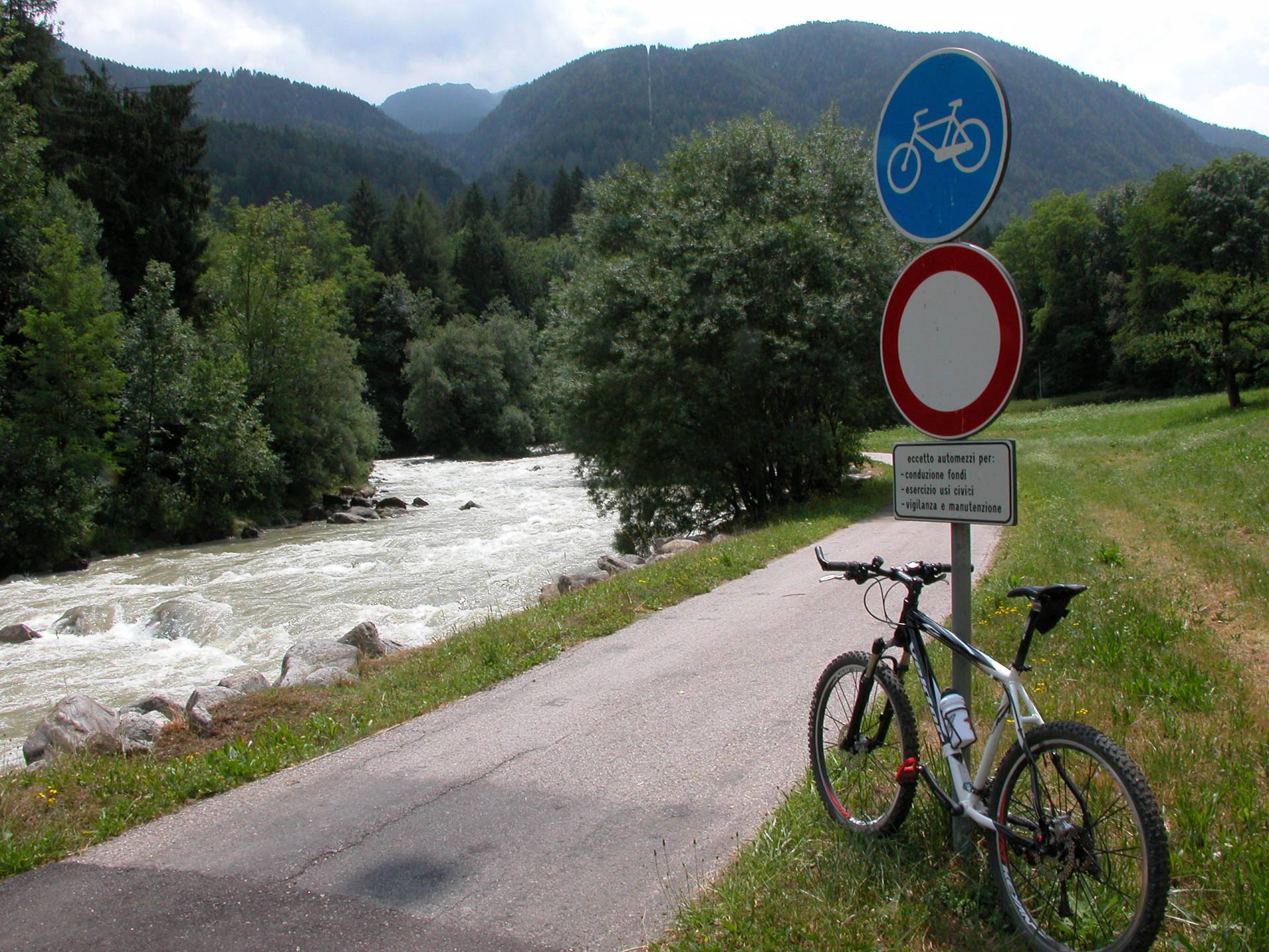 FST Val di Non: dopo la decisione del Tar, cosa ne sar&agrave;  del collegamento ciclabile tra le valli del Noce?
