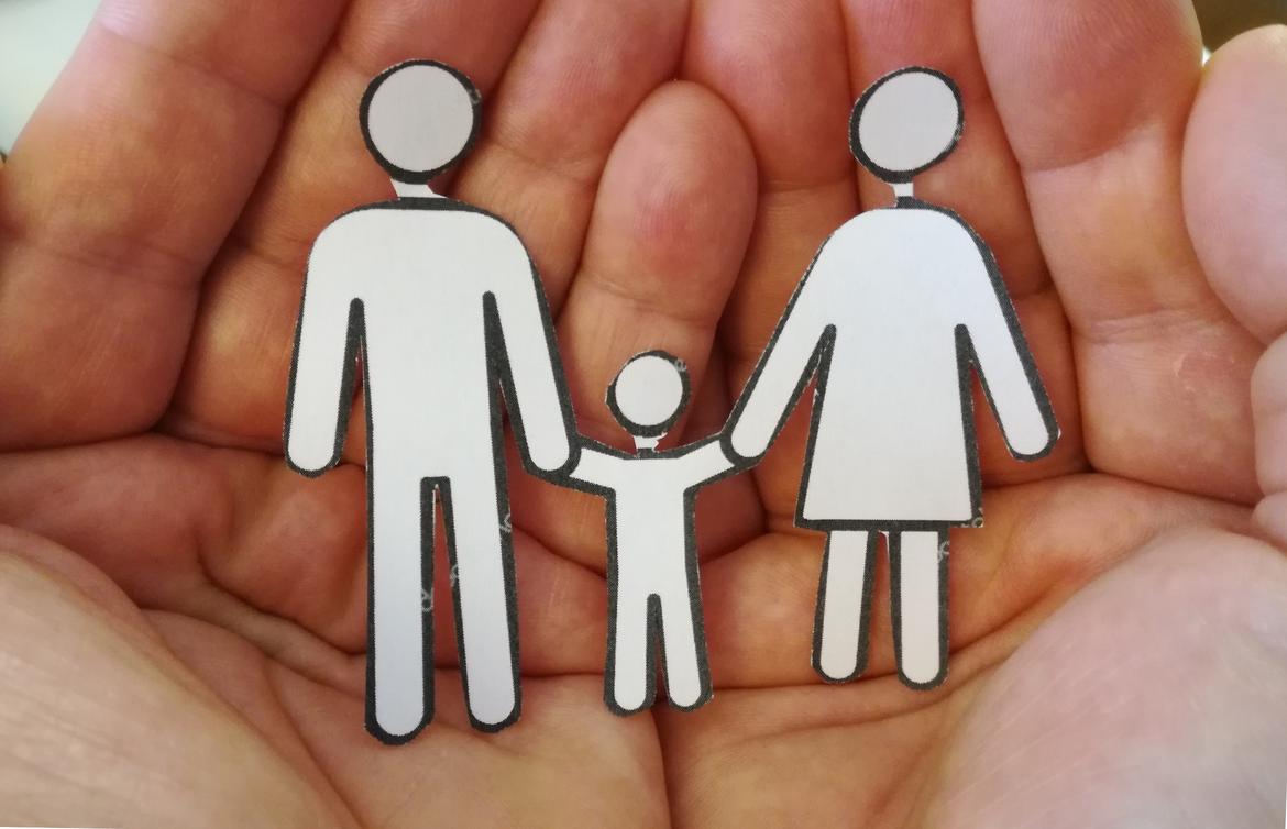 Baby sitting domiciliare: approvati i nuovi buoni di servizio per le famiglie