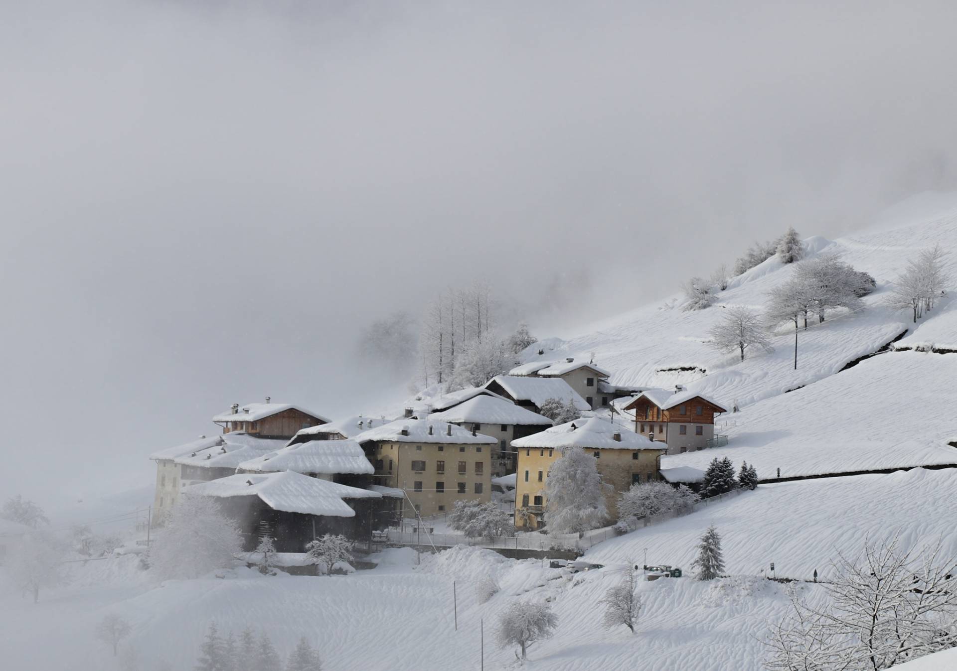 Dimaro, le 7 famiglie evacuate rimangono ancora fuori casa