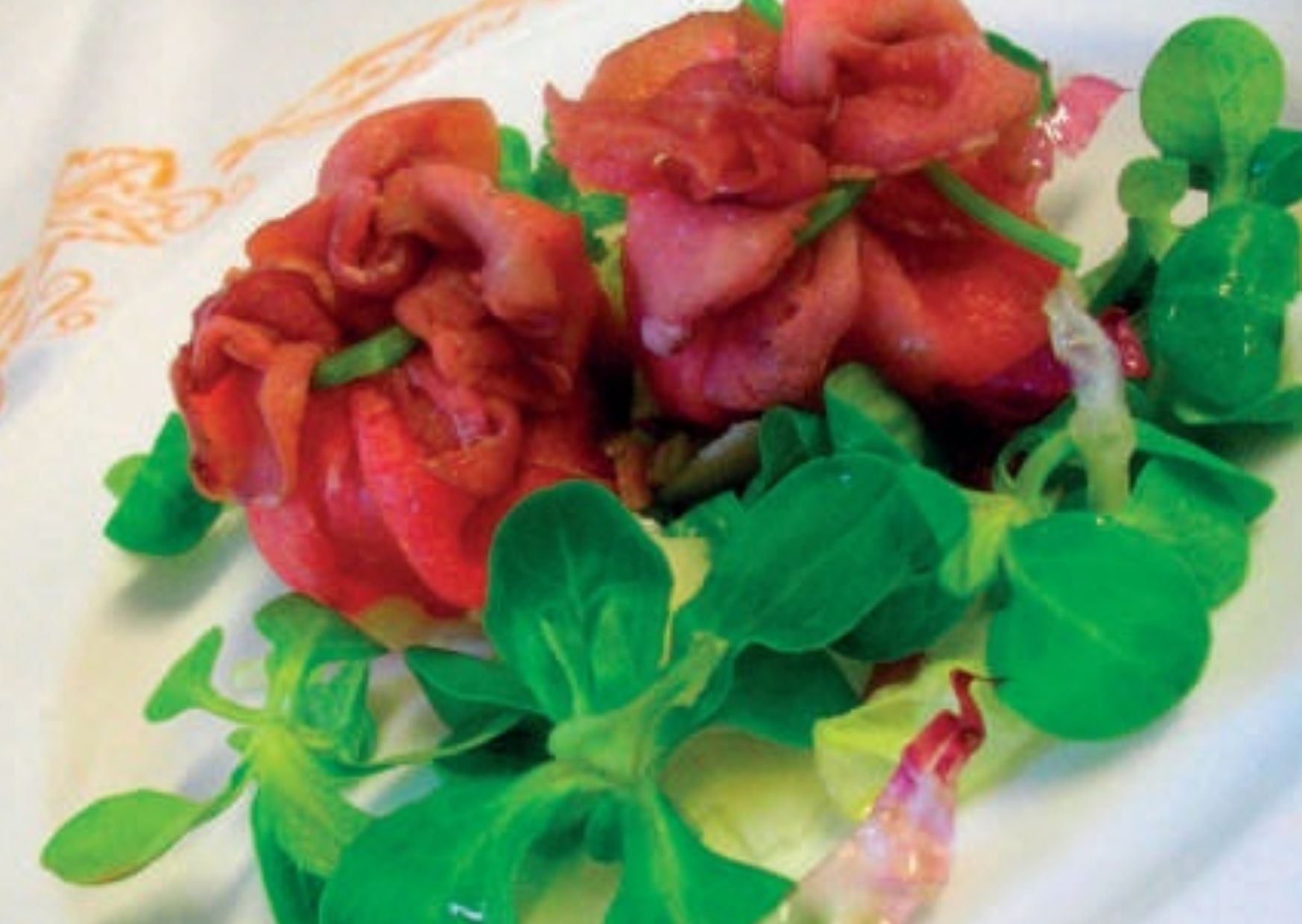 Fagottino di carne salada con ricotta di malga leggermente affumicata 