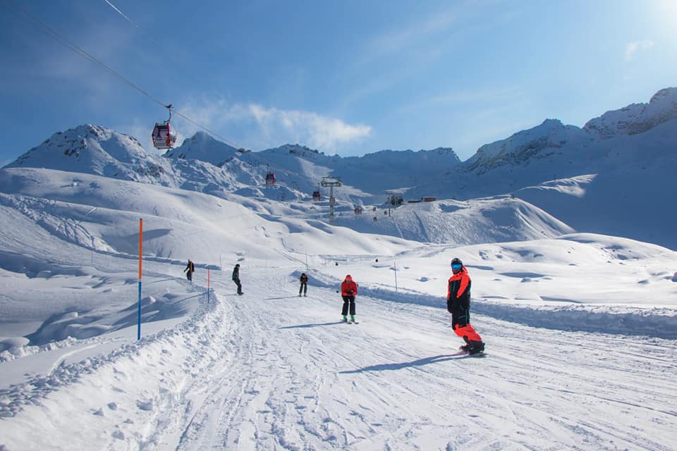 «La montagna non &egrave; solo sci: con lo stop perso l"1% del Pil nazionale»