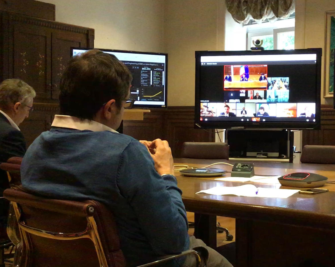 Bar, ristoranti e parrucchieri: accordo con il Governo, 1 metro la distanza di sicurezza