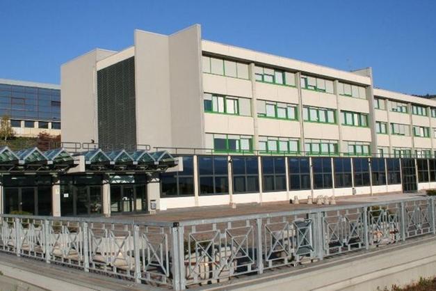 Da luned&igrave; didattica a distanza alle superiori