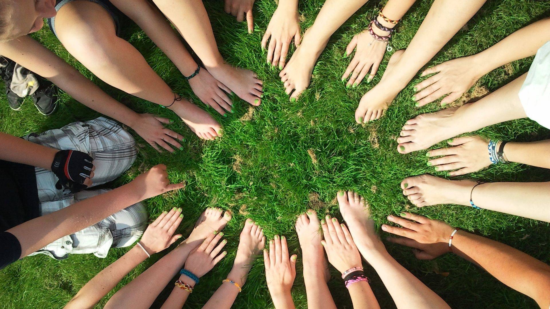 Volontari che costruiscono comunit&agrave; 