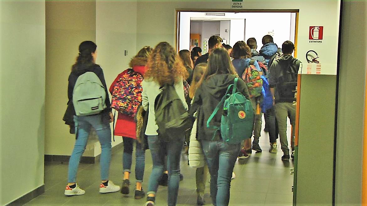 Studenti meritevoli, borse di studio per 85 mila euro