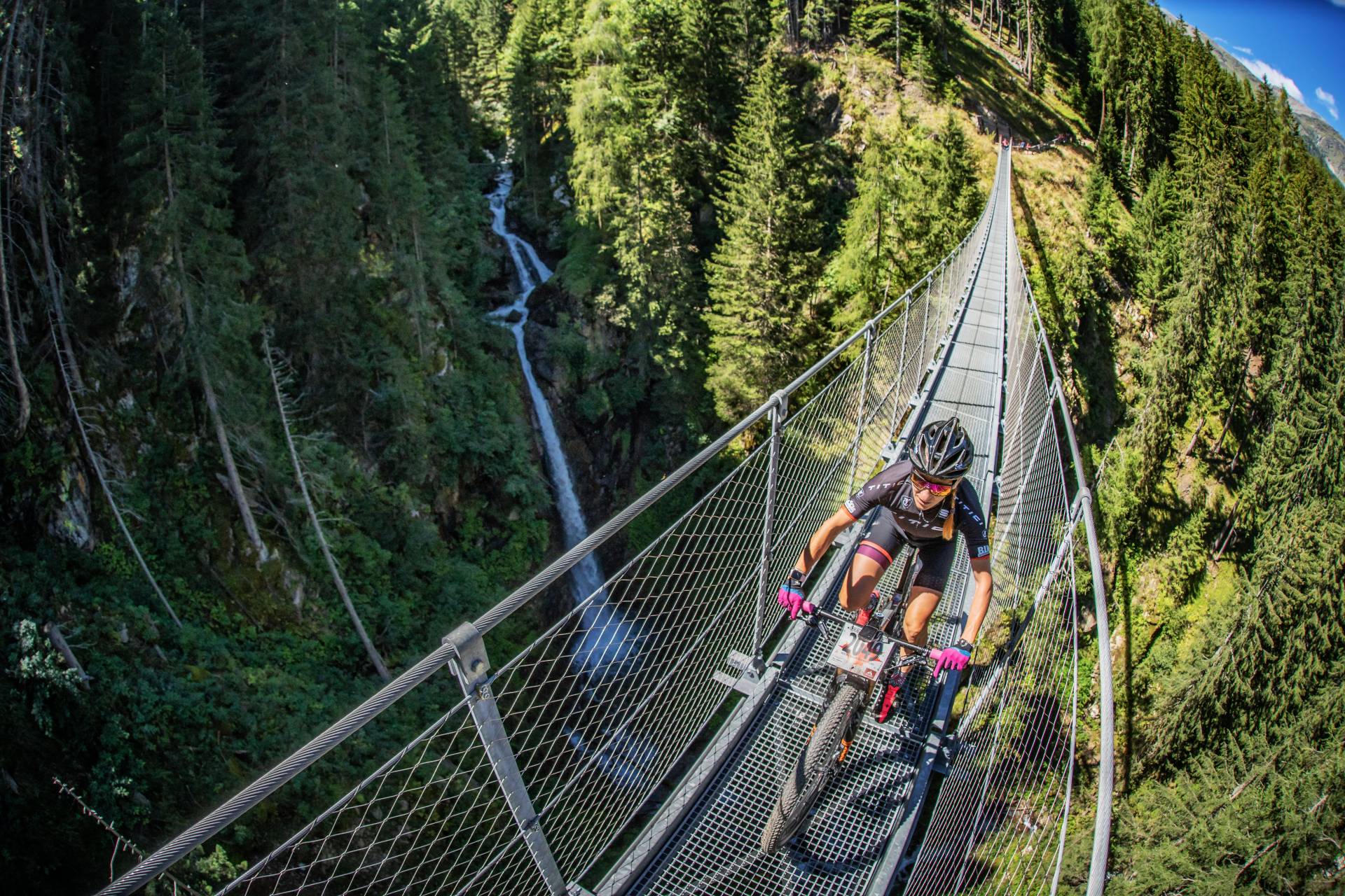 Passeggiando in bicicletta la vita migliora