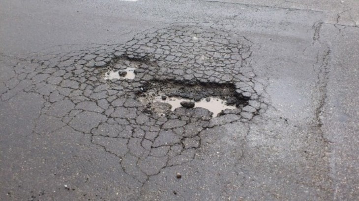 Attenti al buco! Strade malmesse in Val di Sole