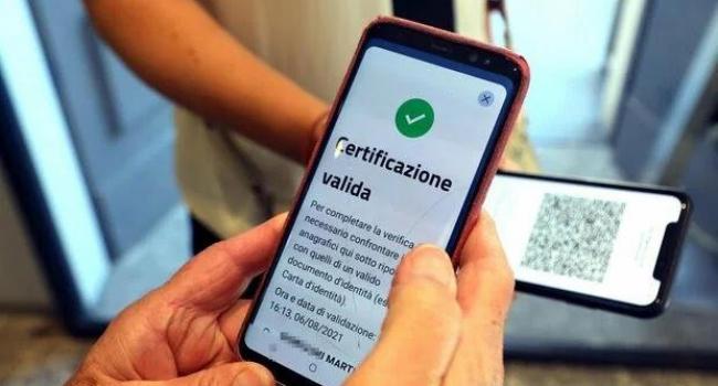 Da domani entra in vigore il Super Green Pass