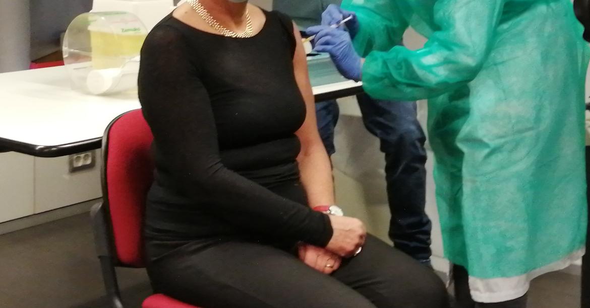 Vaccinazioni: da domani al via gli over 50