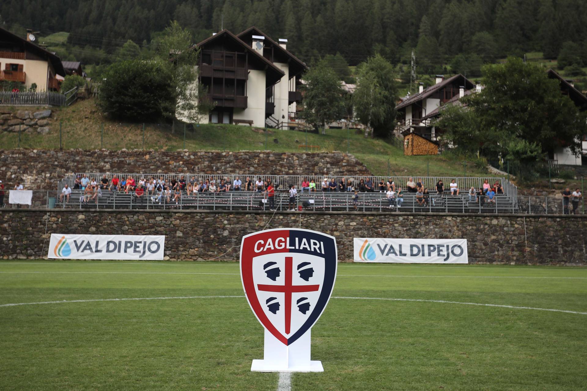 La Val di Peio si veste di rosso e blu