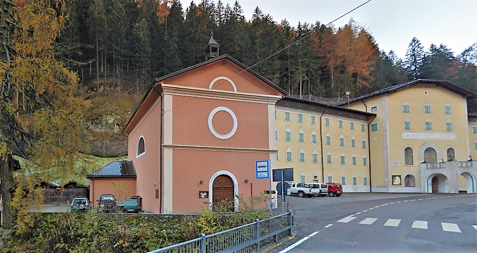 Fonti di Rabbi, divieto di demolizione e costruzione vicino alla chiesa