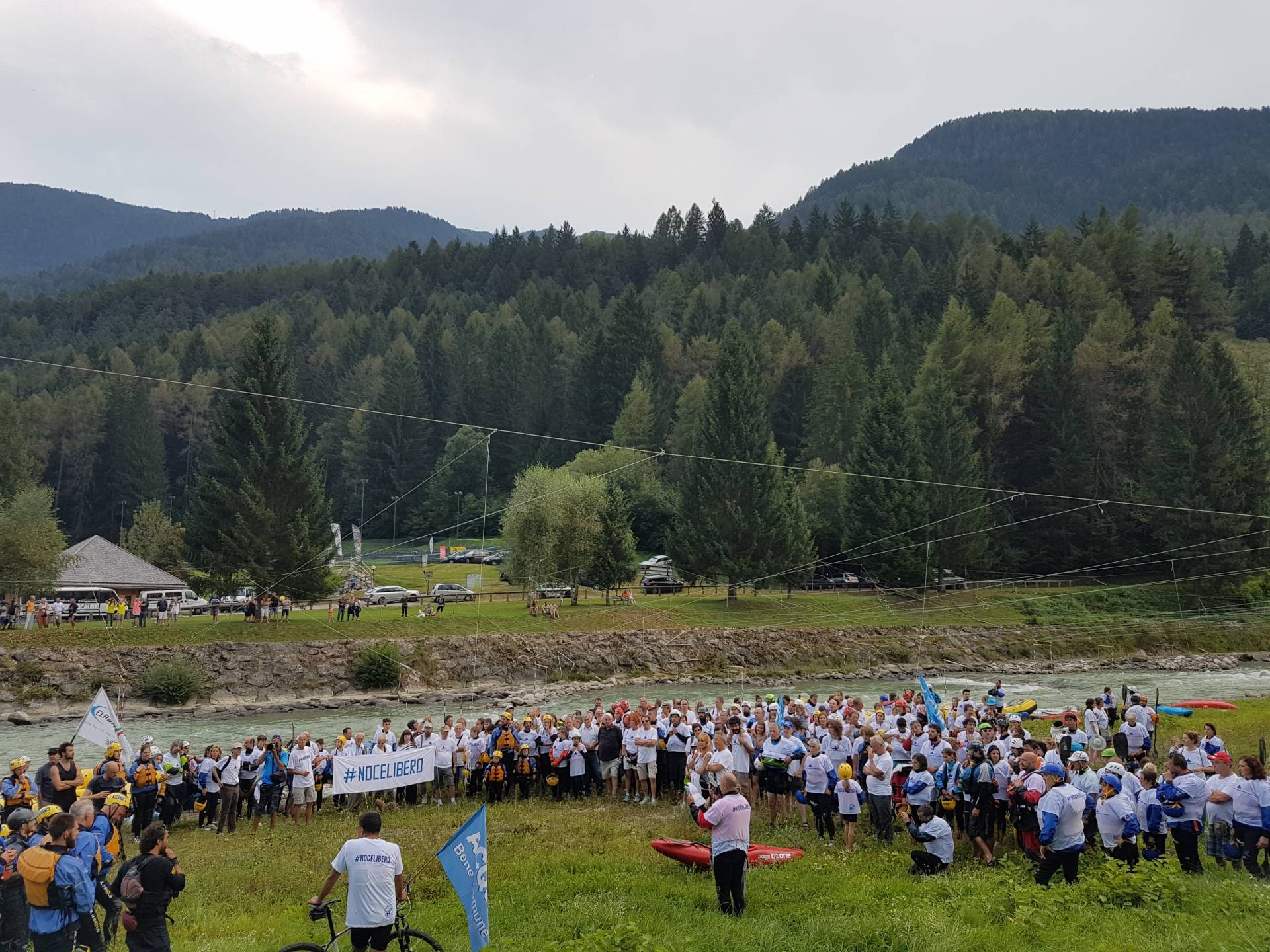 La mozione contro il tubone non passa