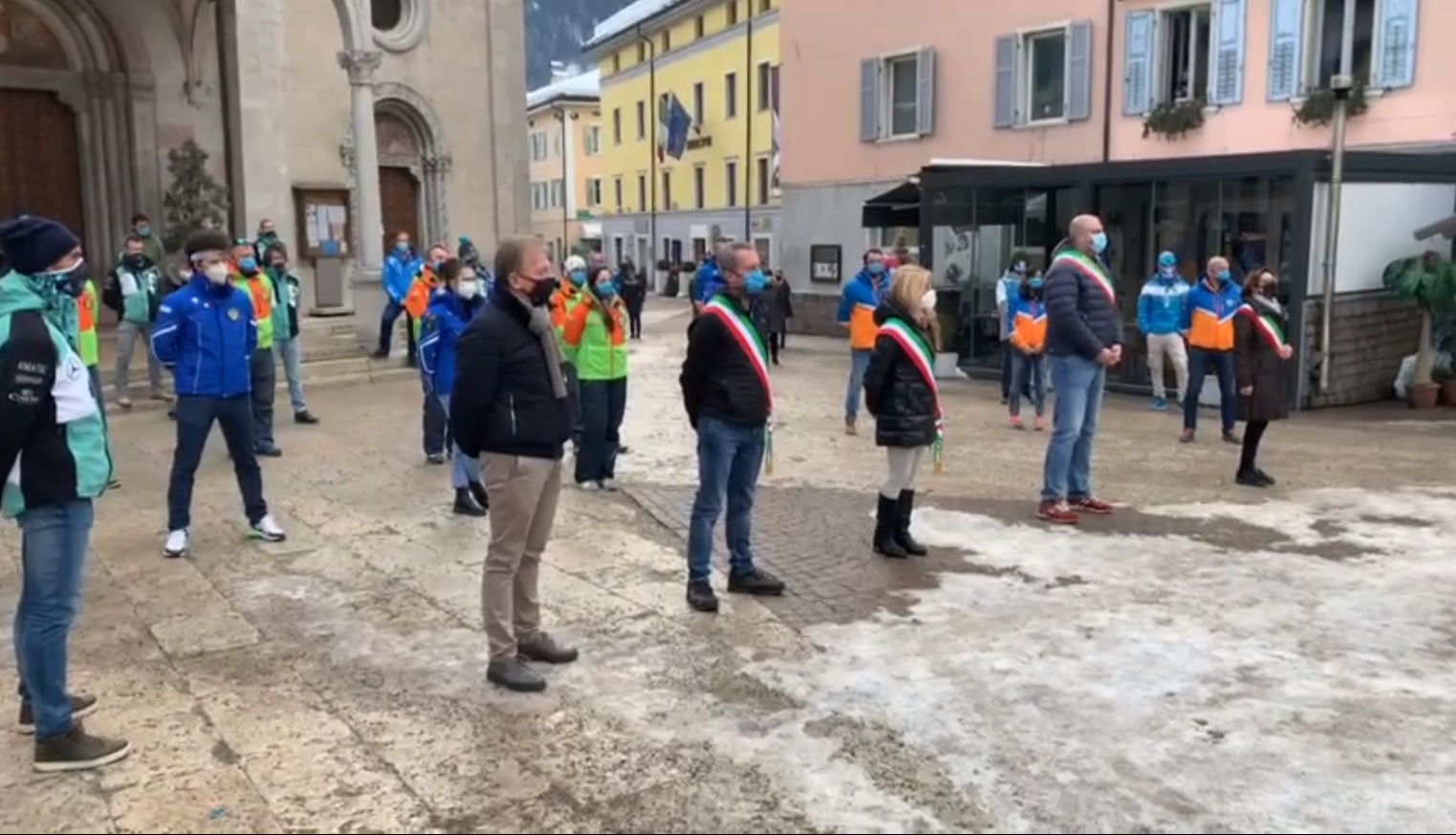 A Mal&eacute; suonano le campane per la montagna