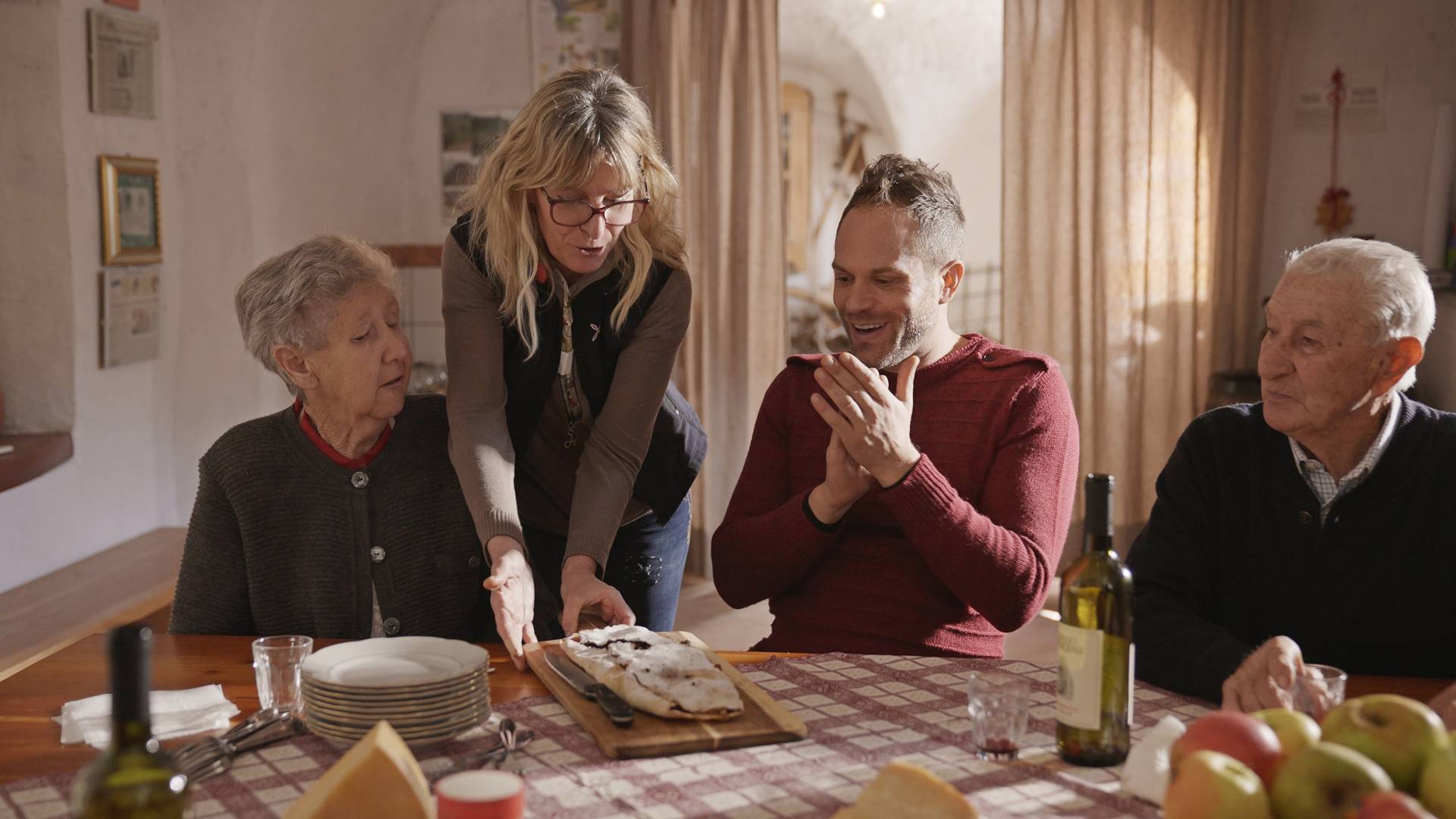 Premiato il viaggio di Simone Rugiati alla scoperta di Melinda