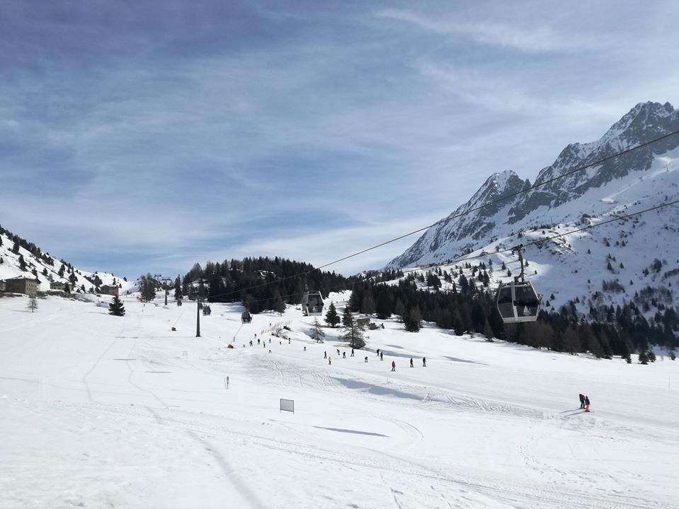 Al Tonale si scia senza prenotazione