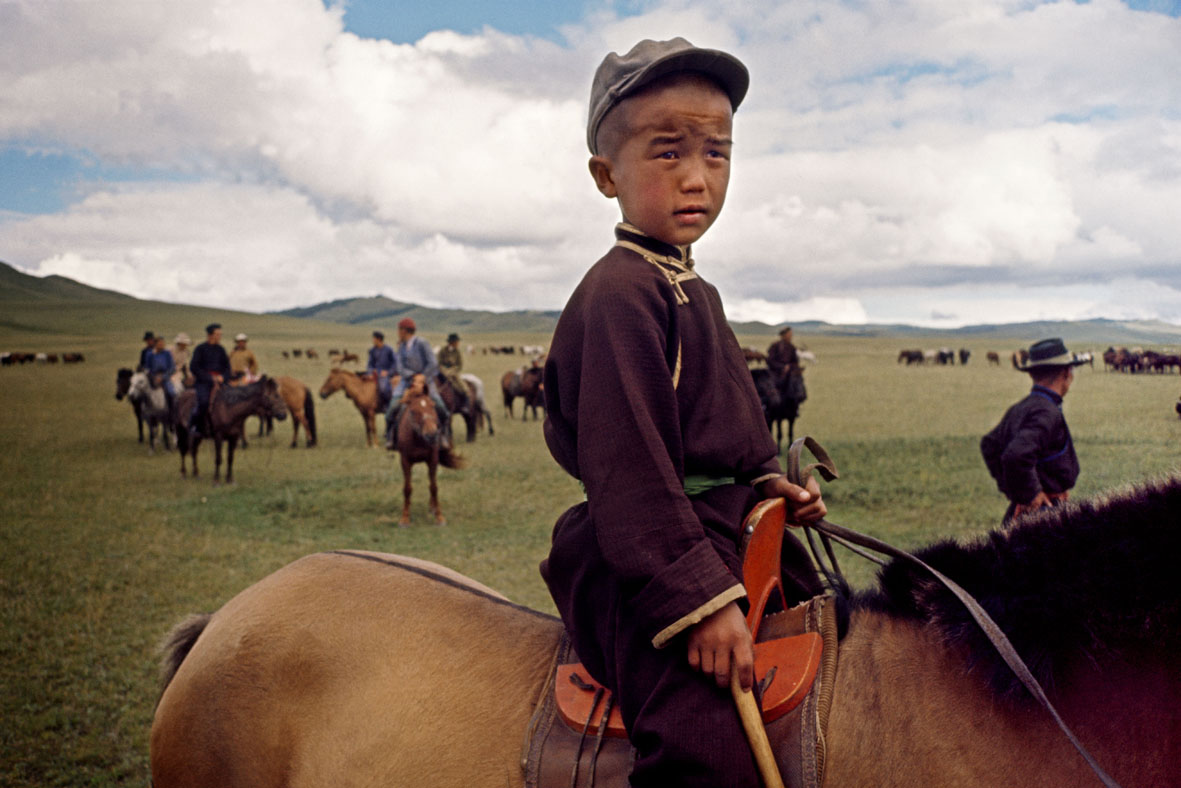 Vivere in alto: a Castel Caldes fotografie da Robert Capa a Steve McCurry