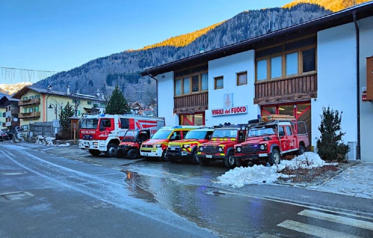 A Peio si cercano vigili del fuoco