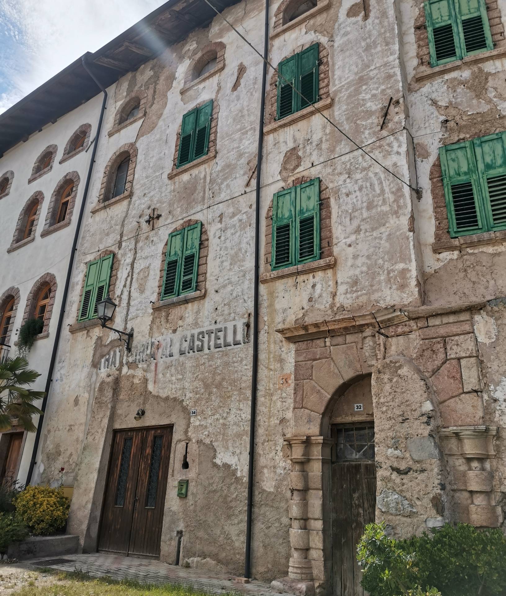 A Cles e Mechel nuova pavimentazione