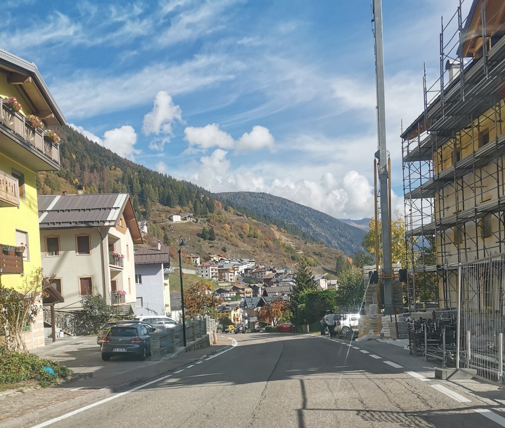 A Cles l'acquedotto, a Vermiglio le fogne