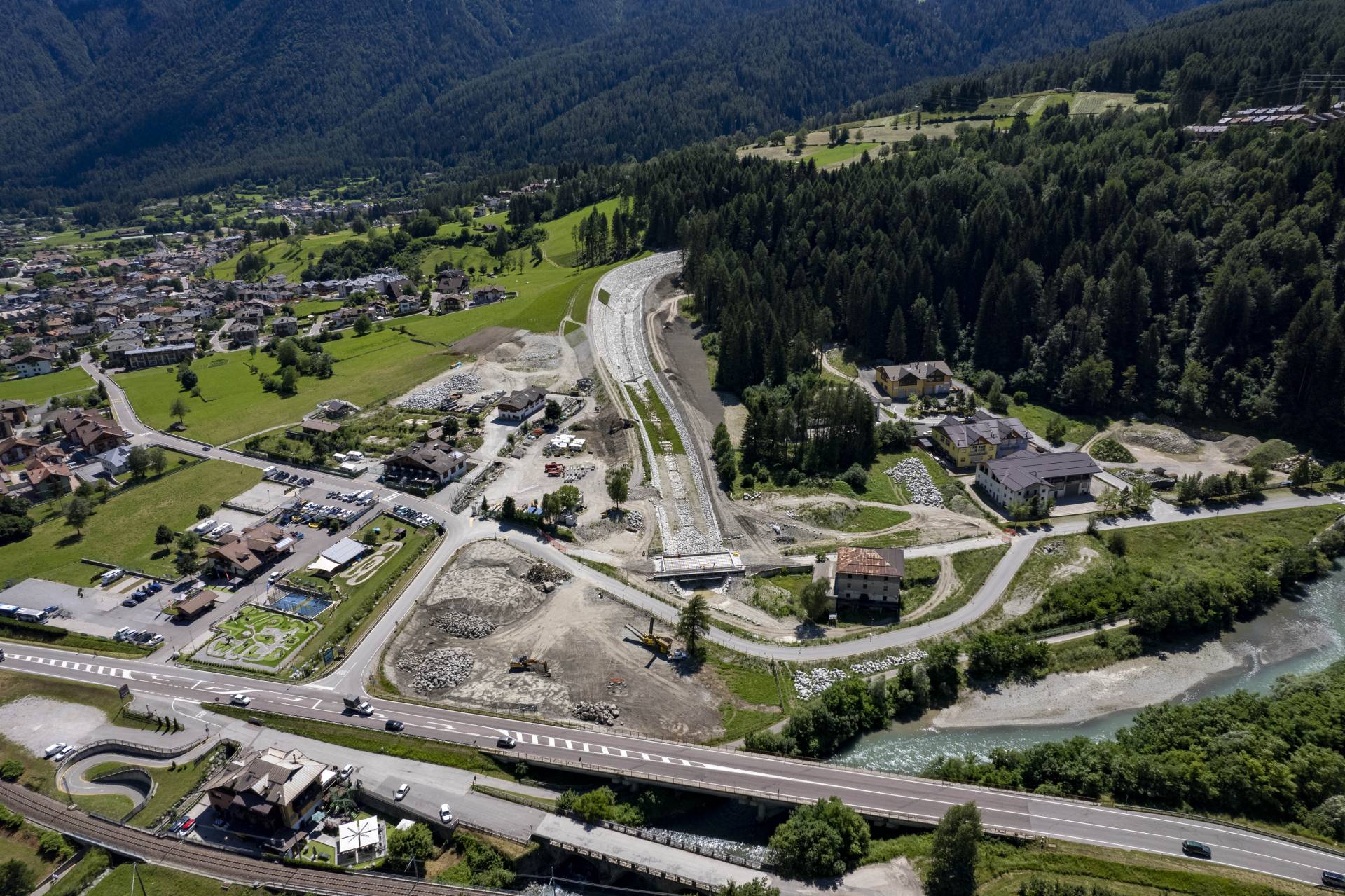 Rotian, rimossi i cumuli di detriti e costruito il nuovo ponte