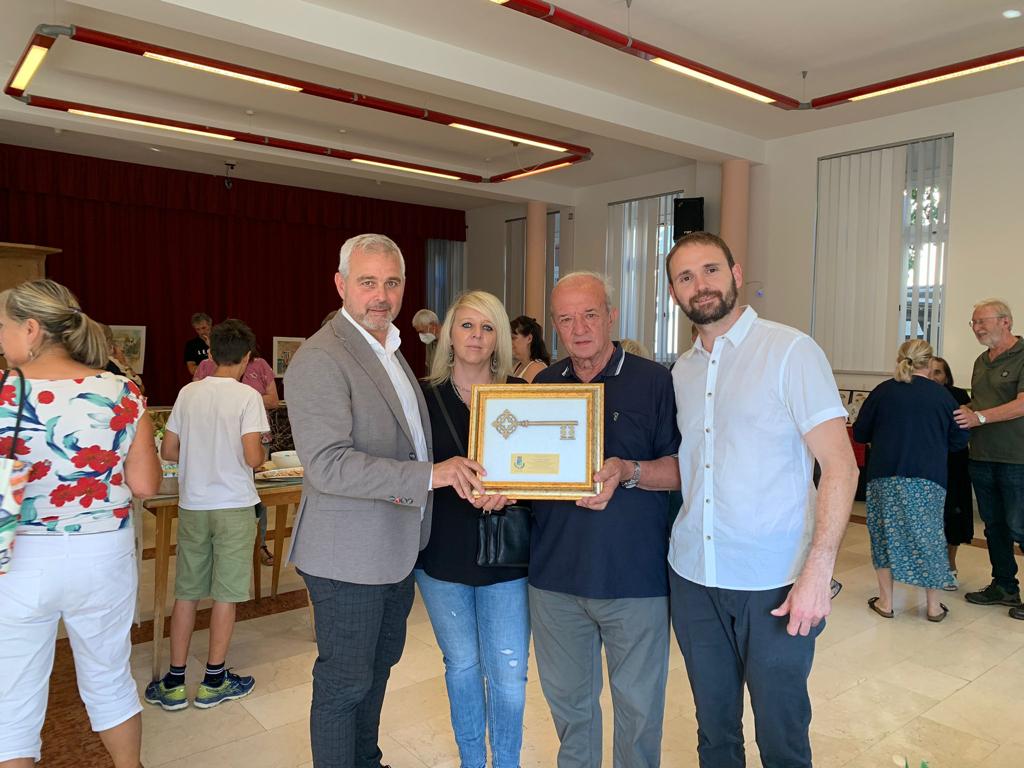 A Francesco Angelelli la cittadinanza onoraria del Comune di Sfruz