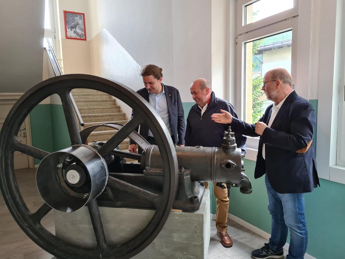 Grande interesse per la presentazione del restauro del motore della teleferica della Grande Guerra