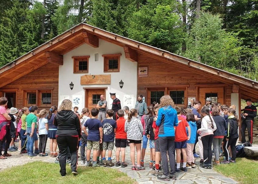 La festa degli alberi a BoscoDerniga