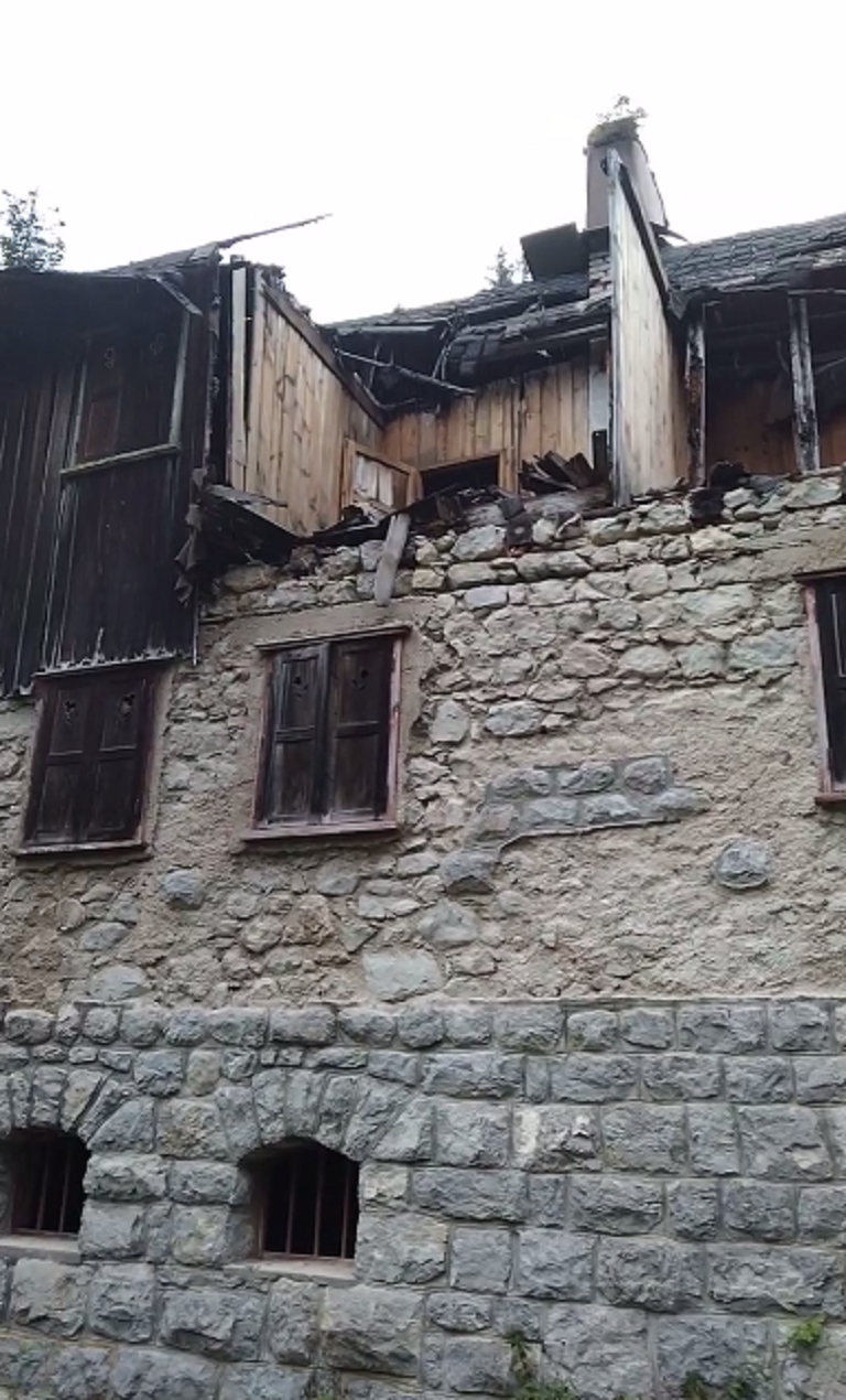 Baita Cacciatori di Tuenno: la polemica &egrave; social