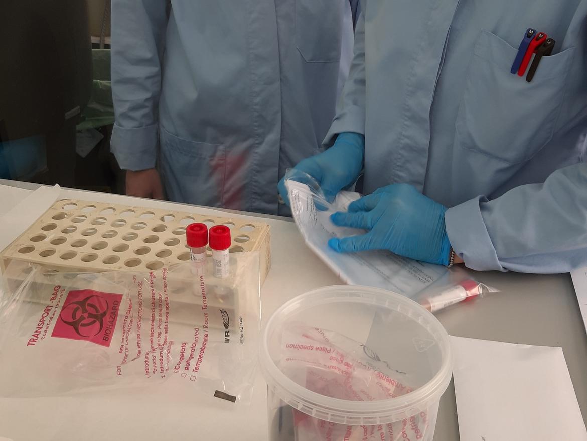 Coronavirus, zero decessi e 276 nuovi contagi