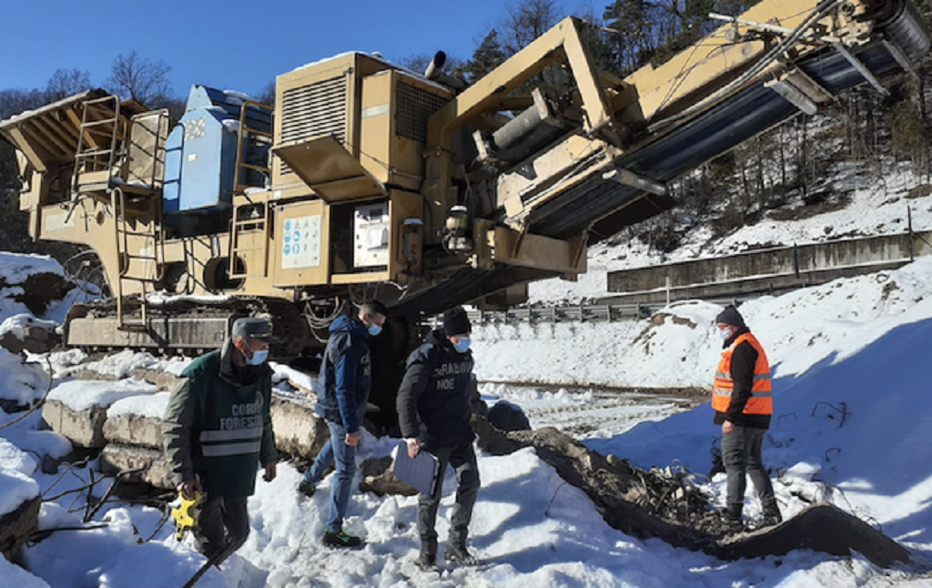 Denno: sequestrato un impianto di recupero rifiuti