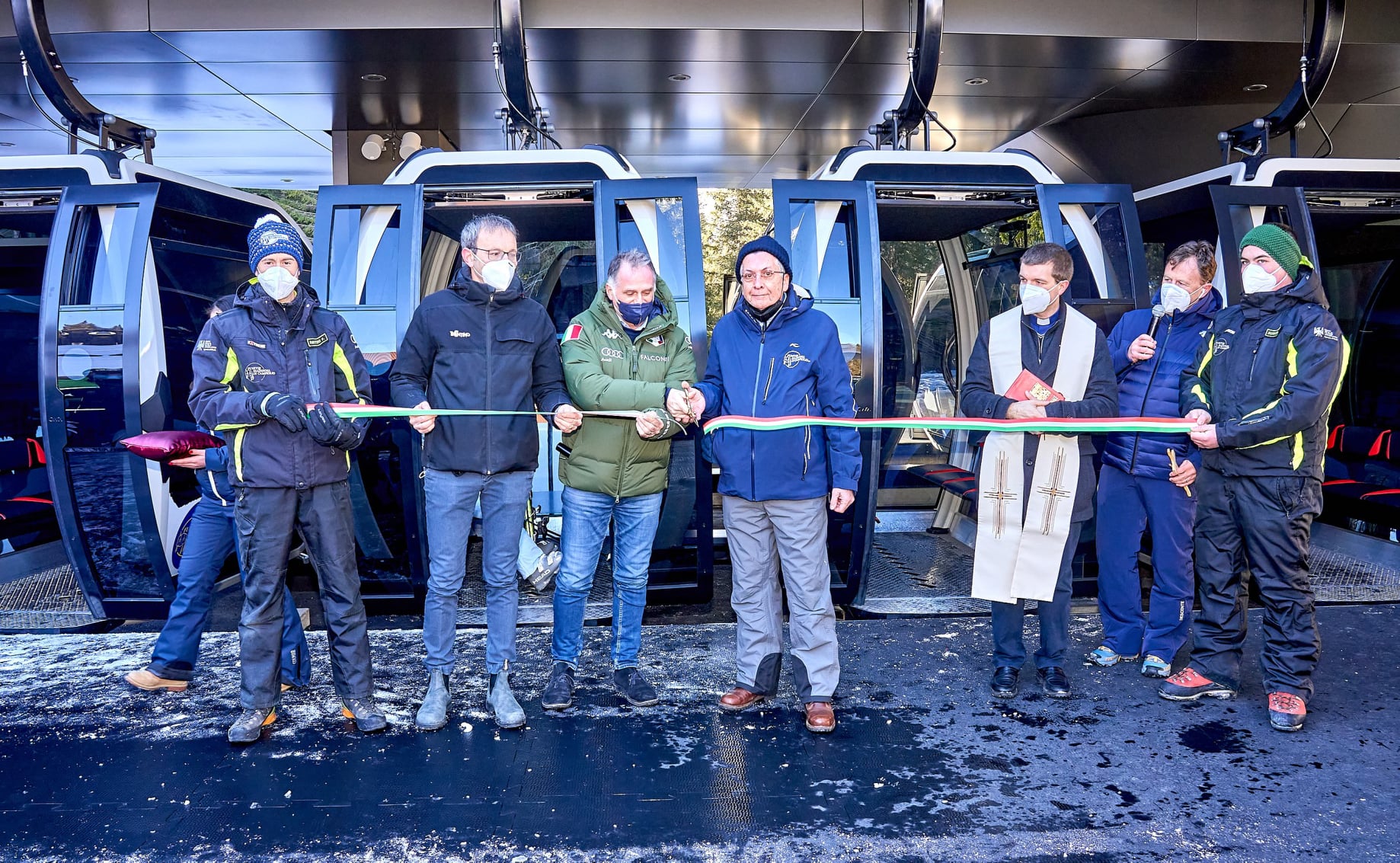 Inaugurata la nuova cabinovia Fortini Pradalago