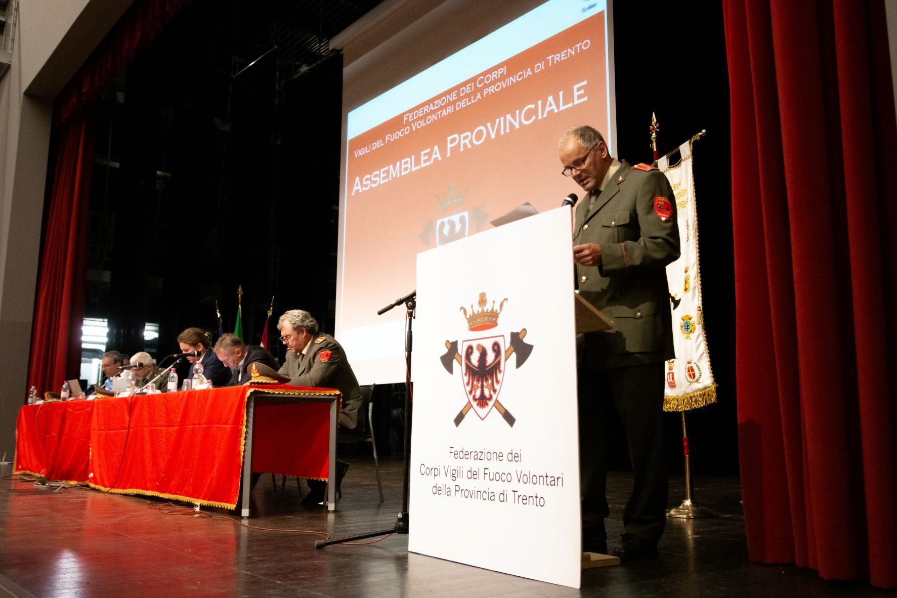 S&igrave; al limite di et&agrave;  di 65 anni per i vigili del fuoco volontari