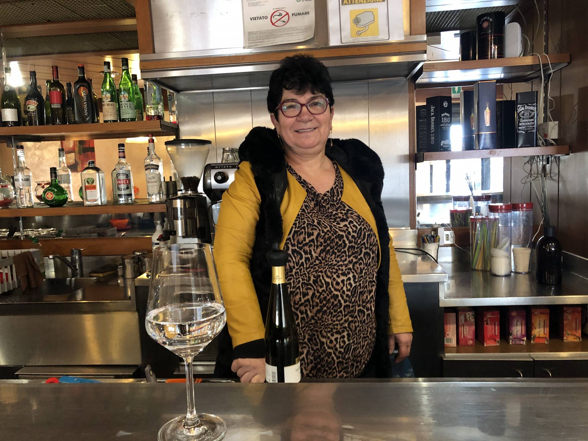 Mezzolombardo: chiude lo storico bar Stella