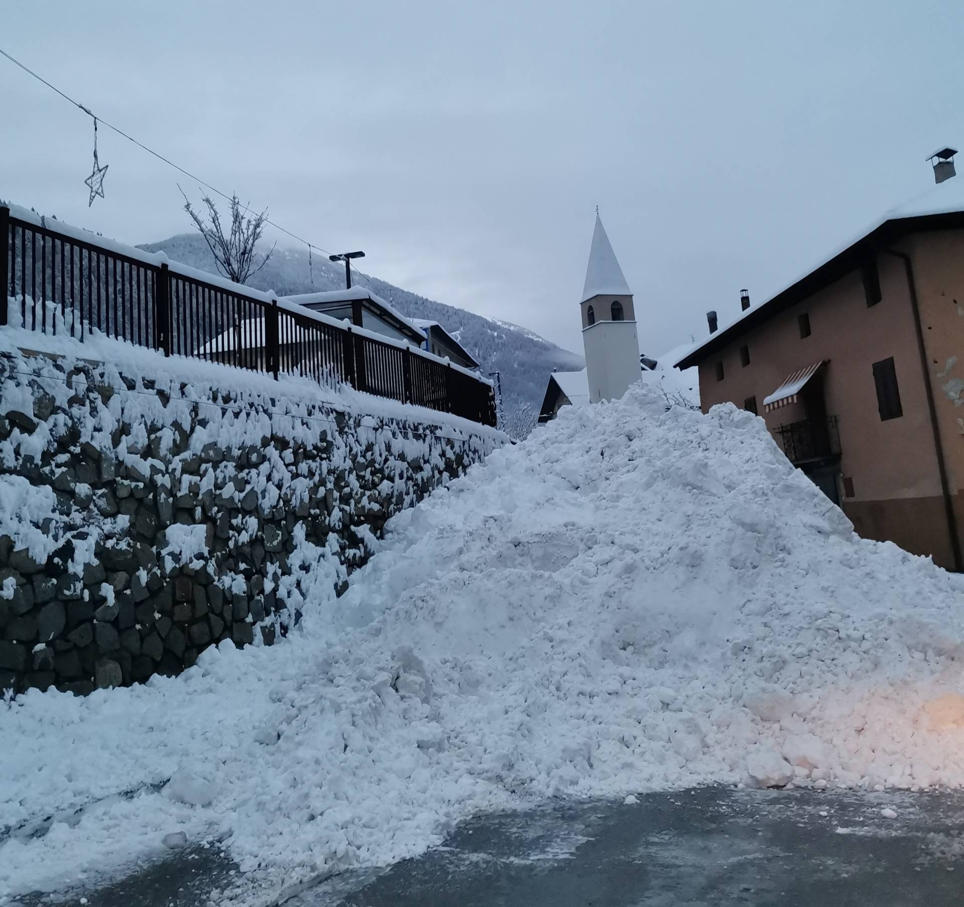 Viabilit&agrave; , traffico regolare sulle strade