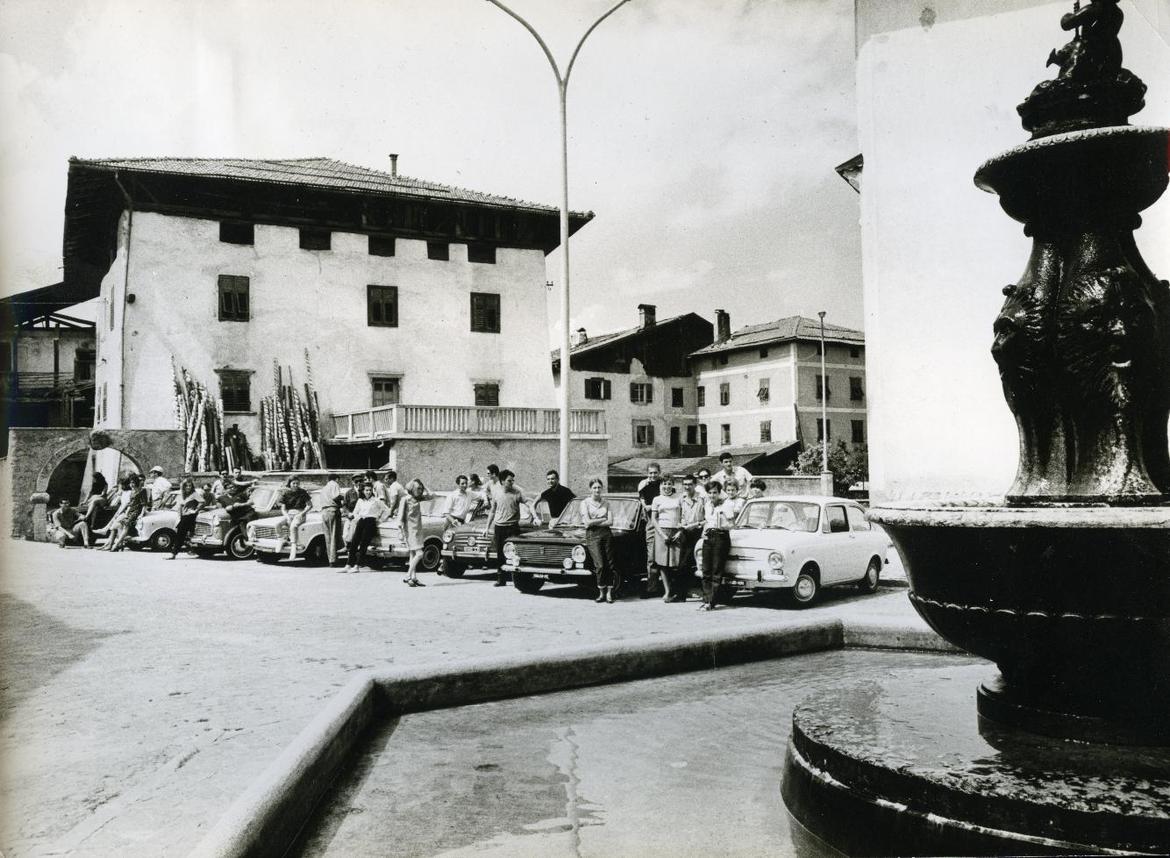 Dal '68 a oggi, il concorso fotografico per capire come sono cambiati i giovani