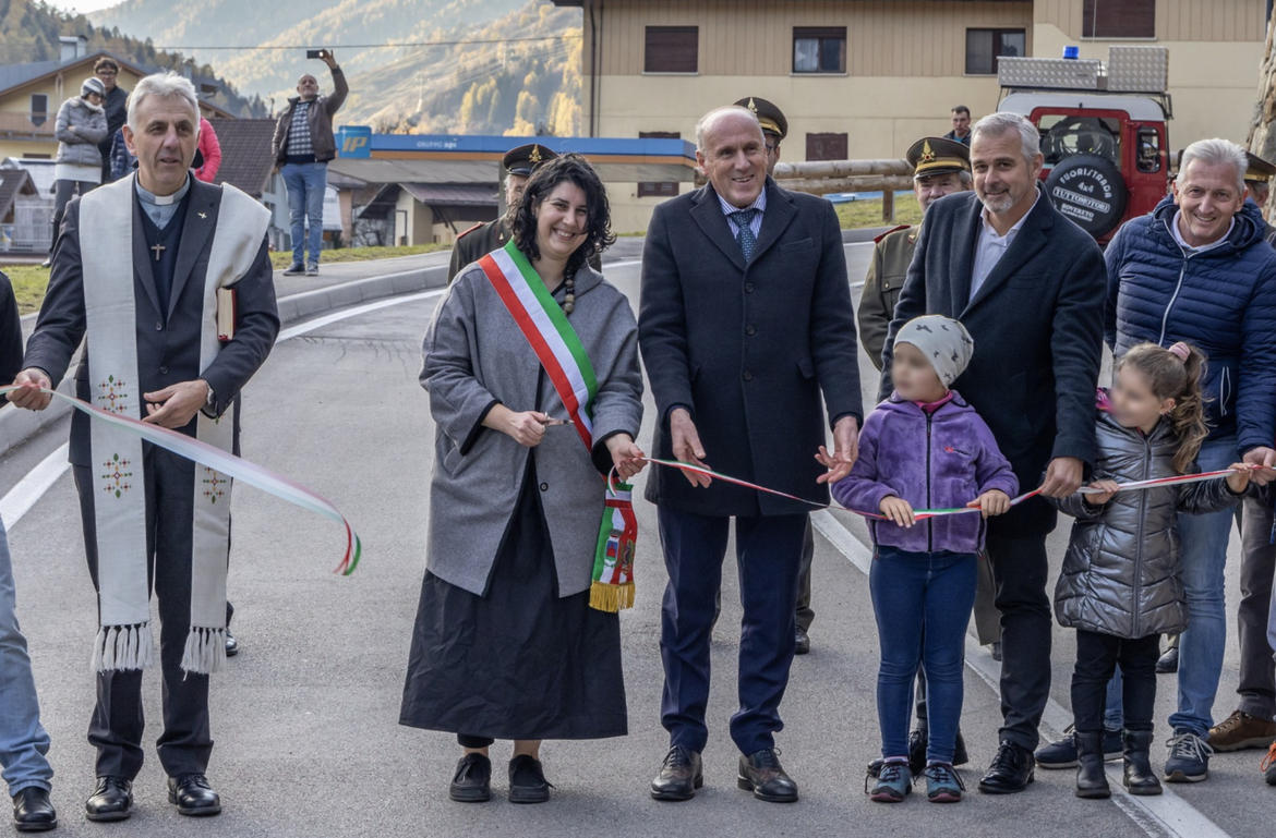 Cusiano festeggia la nuova strada 