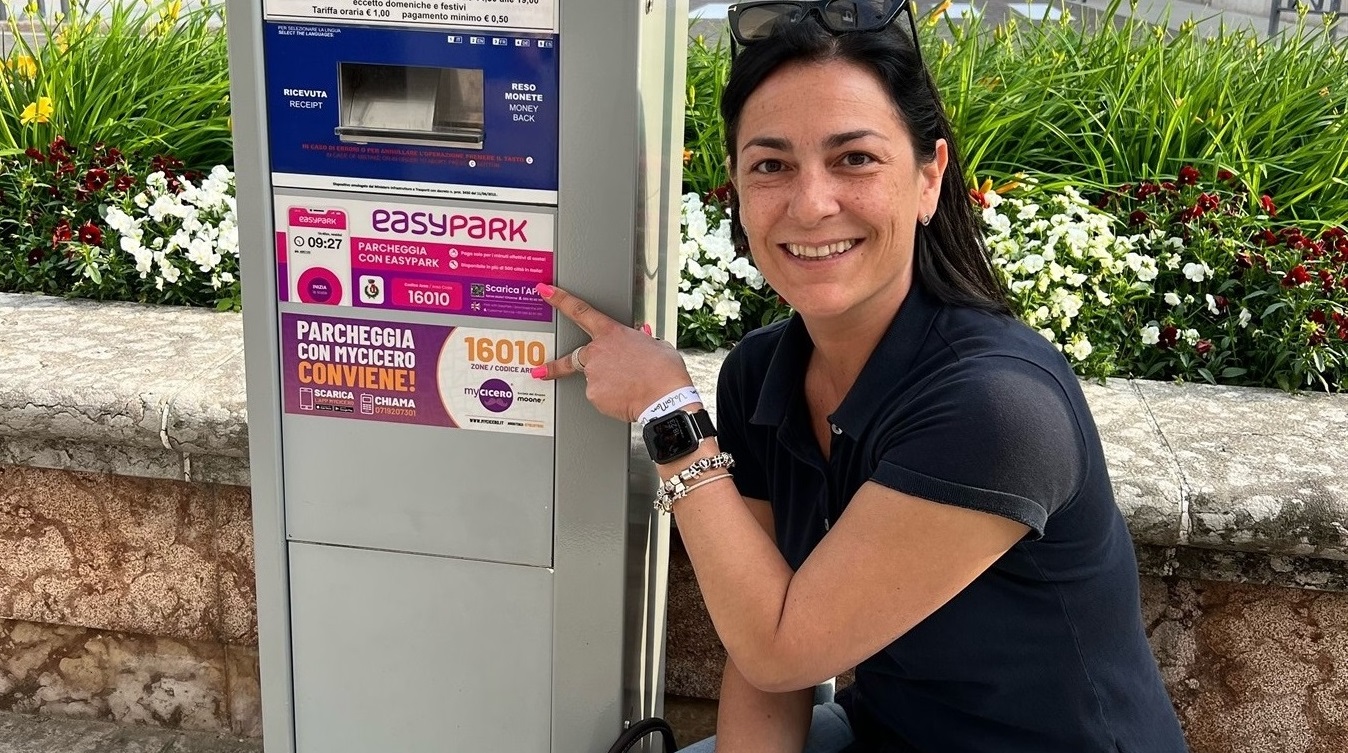 Cles, il parcheggio si paga con le App