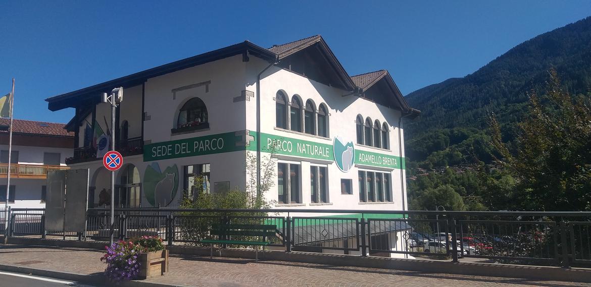 Adamello Brenta, il Parco lavora su malghe e cambiamenti climatici