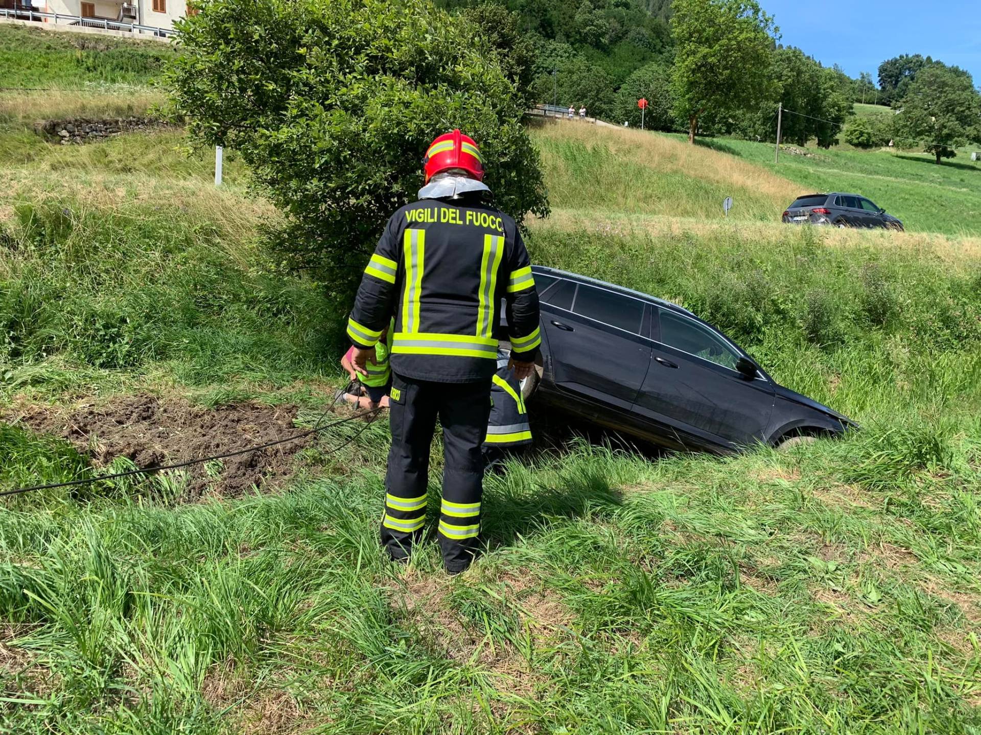 Incidente a Mastellina, un"auto esce di strada