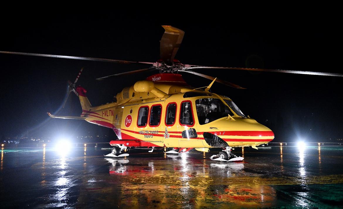 Scontro auto e moto, un motociclista di 17 anni gravemente ferito