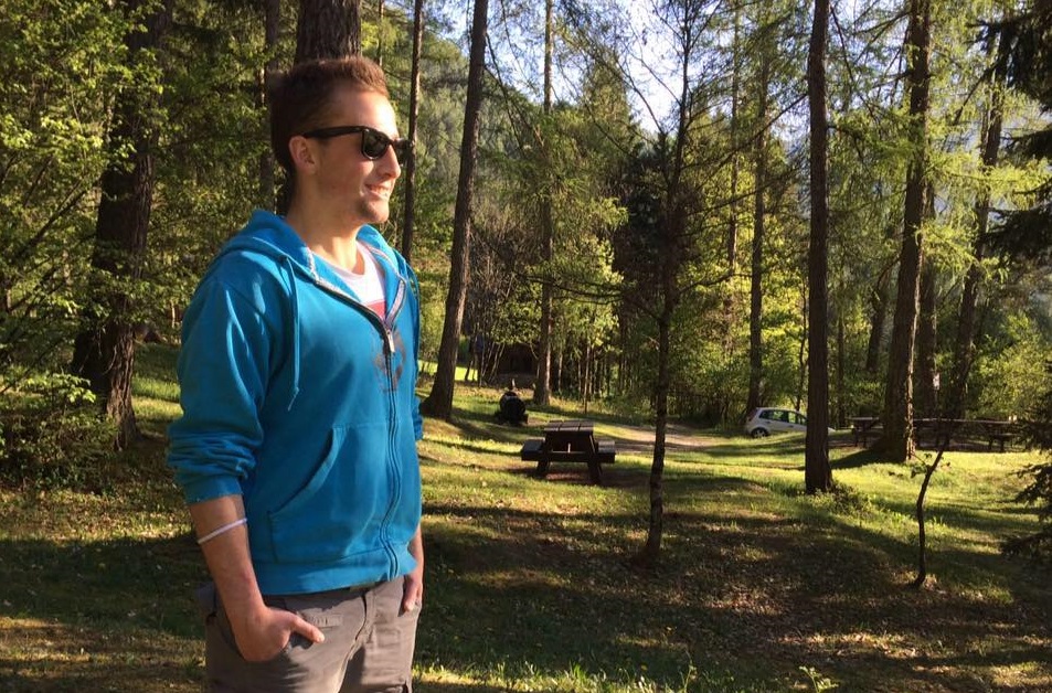 Papi &egrave; stato aggredito da un orso da vivo