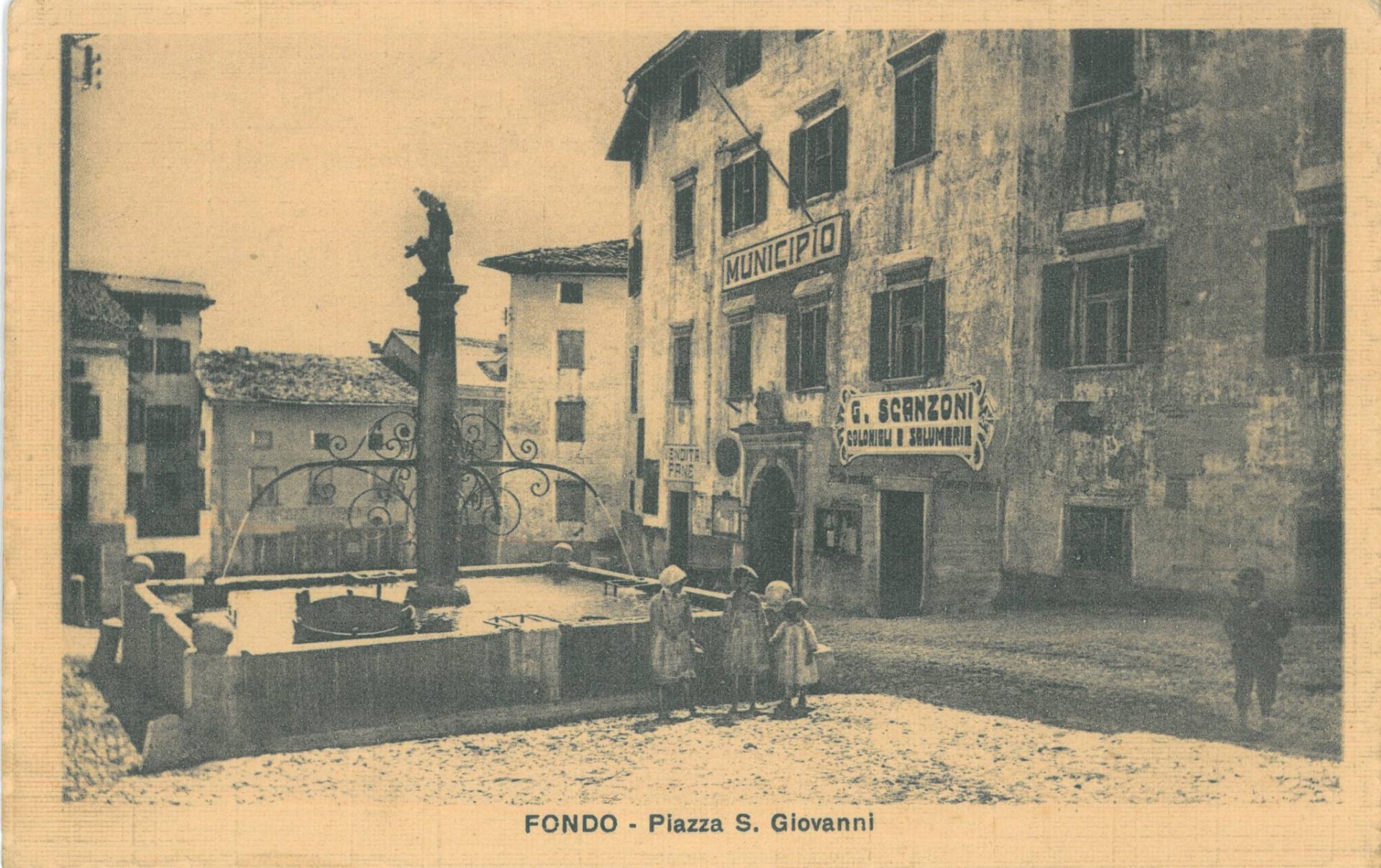 Cercasi foto e quadri antichi con soggetto Fondo