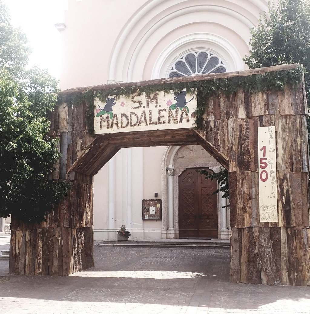 La chiesa compie 150 anni e un arco la festeggia