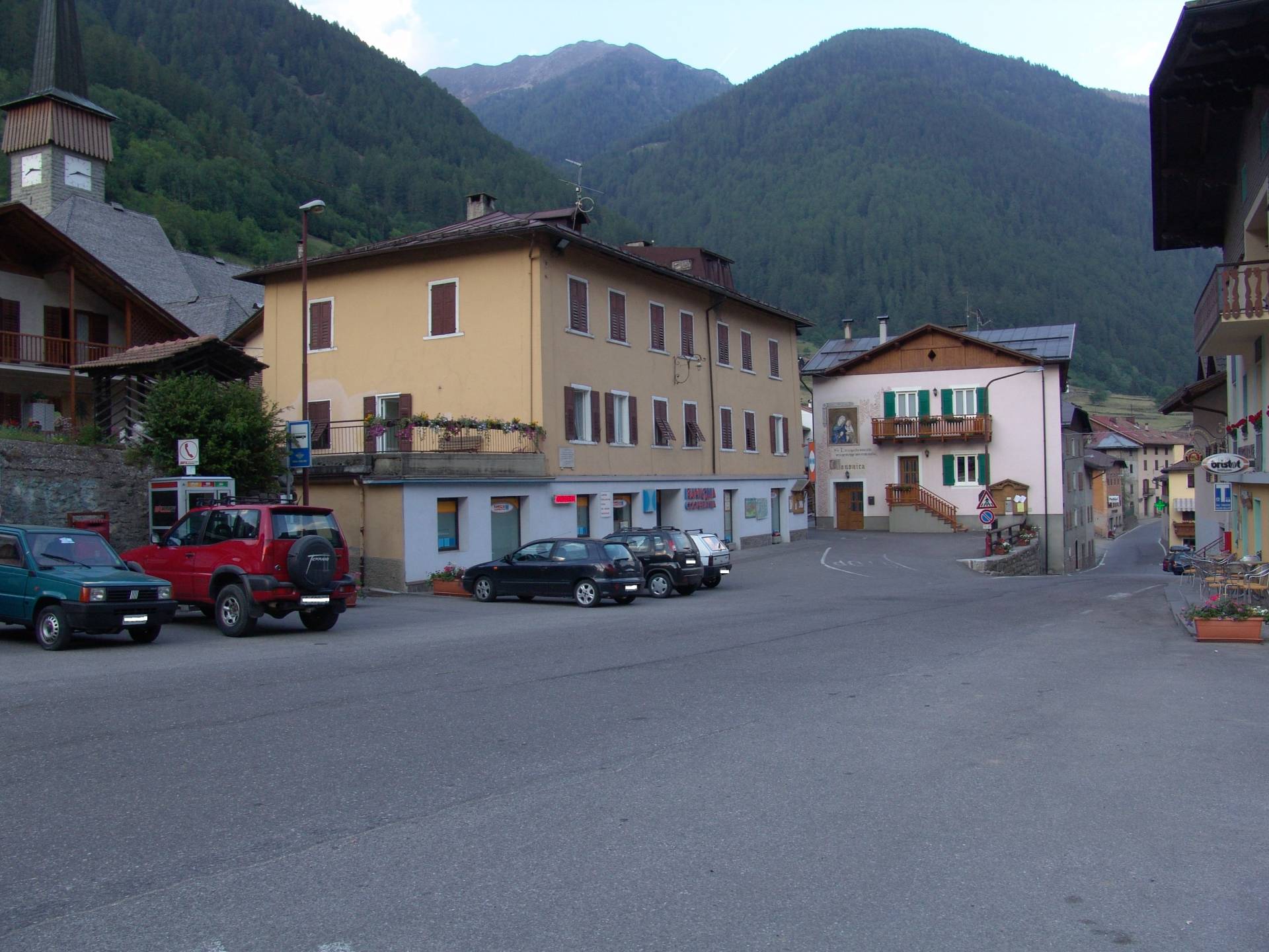 Servizi demografici: Novella aiuta Rabbi