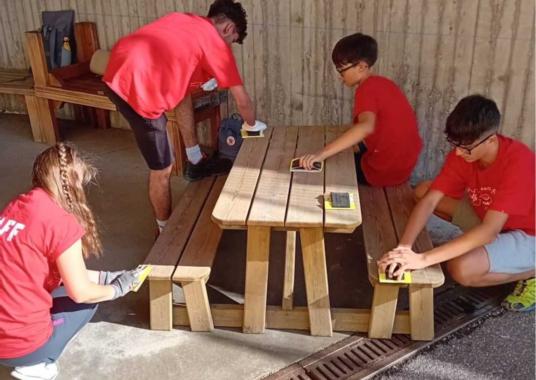 Spinazzeda pi&ugrave; pulita grazie ai ragazzi di 'Ci sto affare fatica'