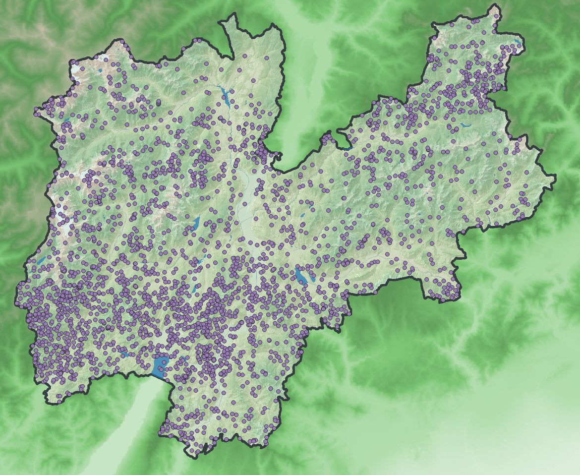Maltempo, 300 interventi dei Vigili del fuoco in 18 ore