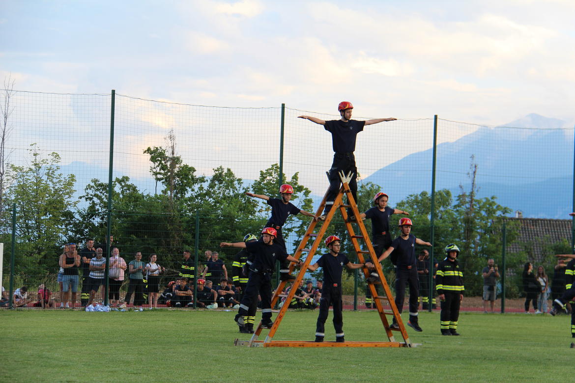 Per gli allievi vigili del fuoco un campeggio da record