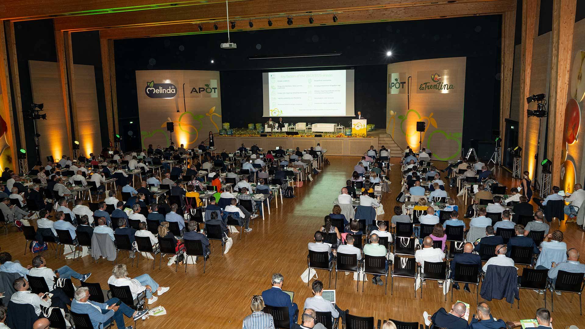 Mele, produzione in calo ma non in Trentino