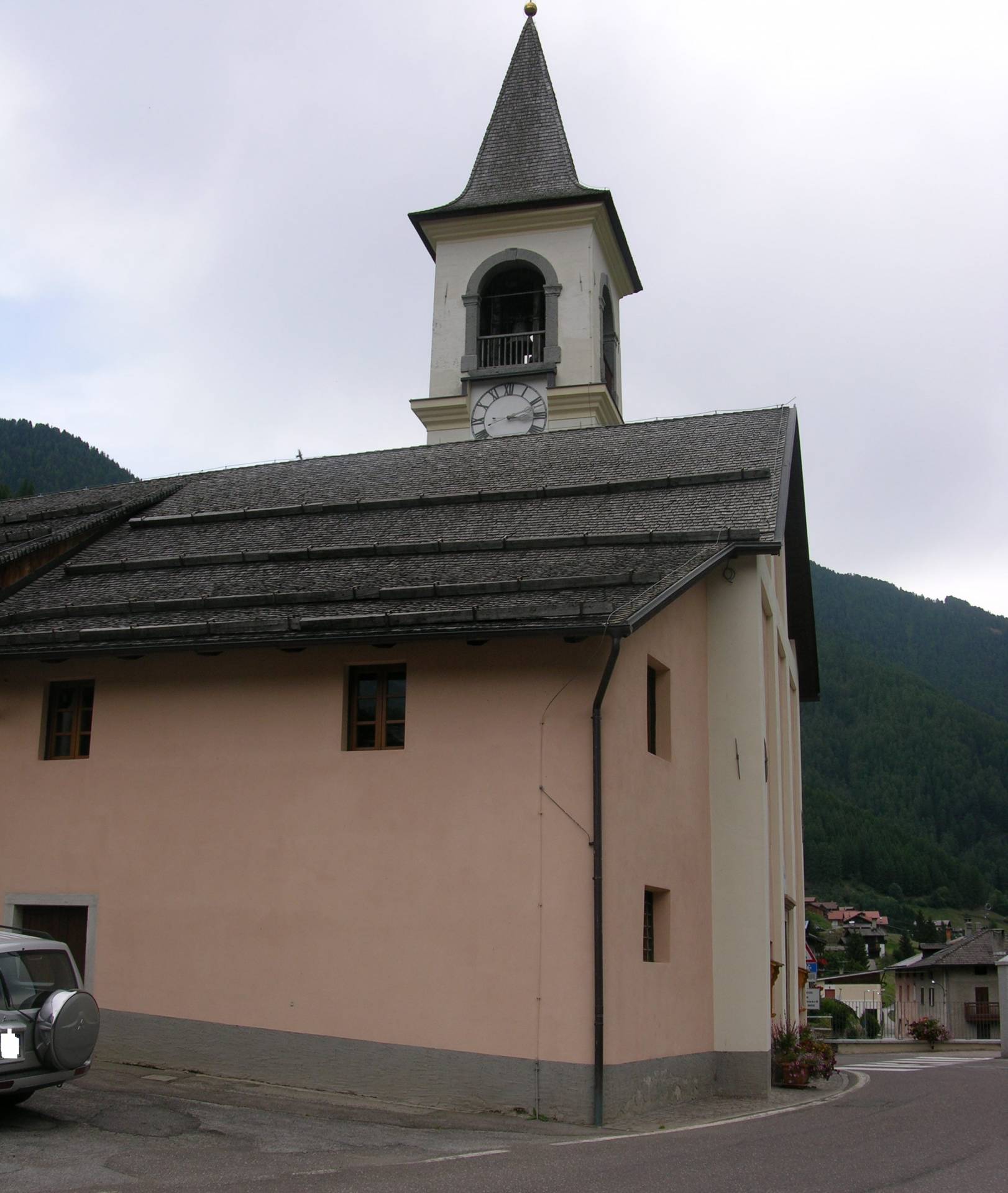 Lavori alla canonica, il comune contribuisce