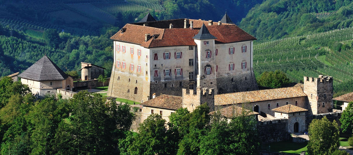 Musei e castelli provinciali aperti per i ponti